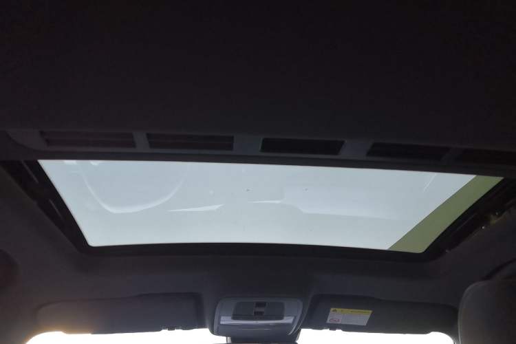 Used MG 5 Scorpio 2022 1.5T Trophy Sport Luxurious Edition Headliner