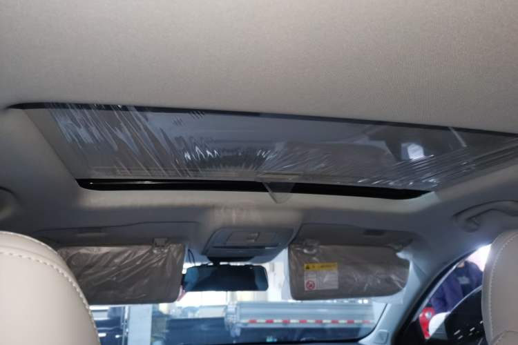 Used MG 5 Scorpio 2022 1.5T Luxury Edition Headliner