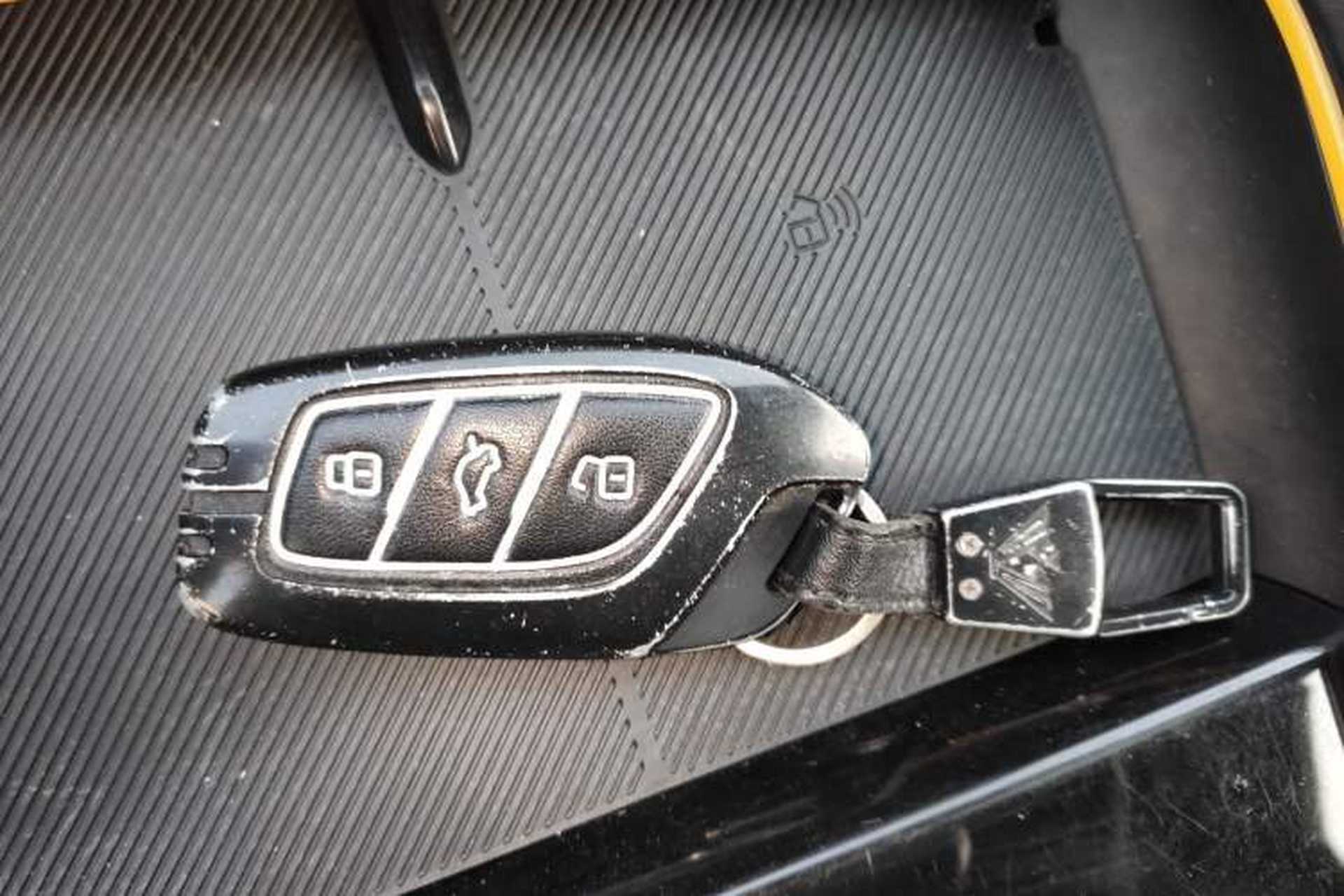 Used MG 5 Scorpio 2022 1.5T Trophy Sport Luxurious Edition Interior 1