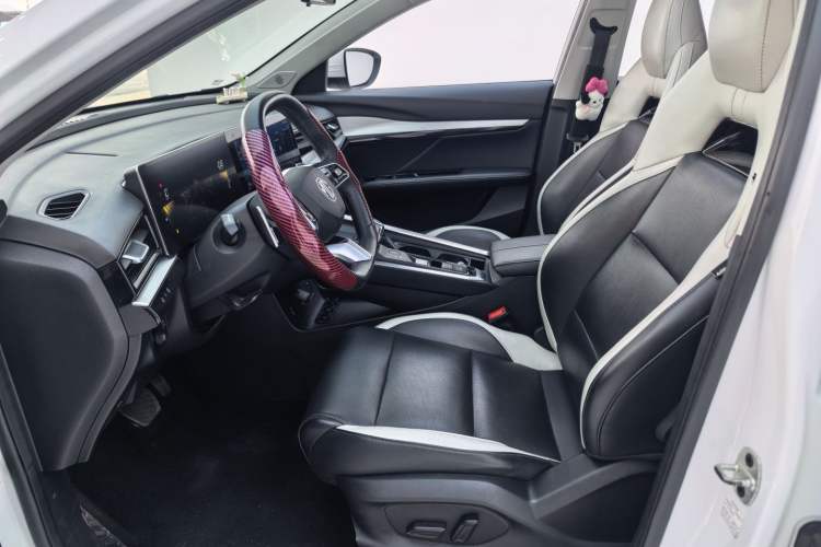 Used MG 5 Scorpio 2022 1.5T Luxury Edition Interior 1