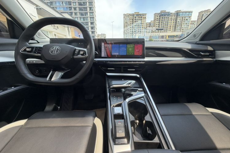 Used MG 5 Scorpio 2022 1.5T Luxury Edition Interior 1