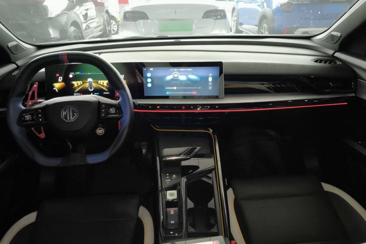 Used MG 5 Scorpio 2022 1.5T Trophy Sport Luxurious Edition Interior 2