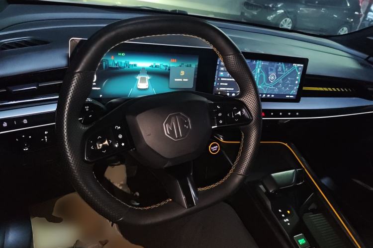 Used MG 5 Scorpio 2022 1.5T Trophy Sport Flagship Edition Interior 2
