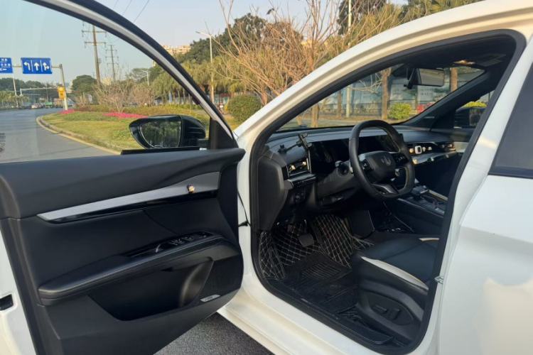 Used MG 5 Scorpio 2022 1.5T Trophy Sport Flagship Edition Interior 3