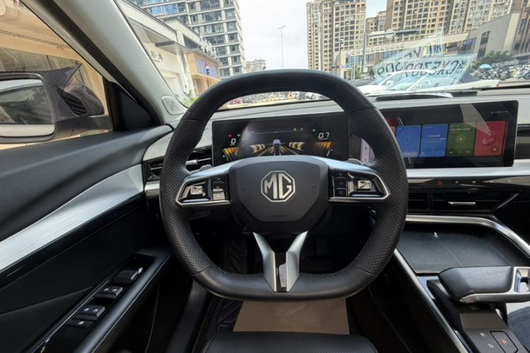 Used MG 5 Scorpio 2022 1.5T Luxury Edition Interior 3