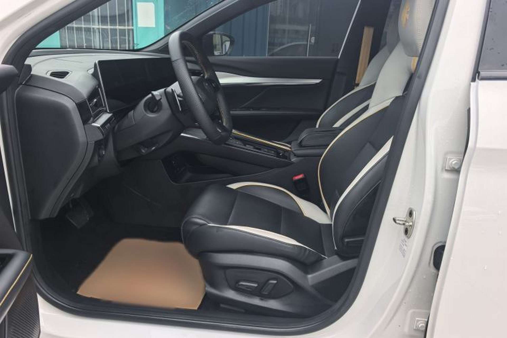 Used MG 5 Scorpio 2022 1.5T Trophy Sport Flagship Edition Interior 3