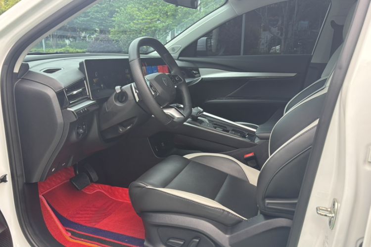 Used MG 5 Scorpio 2022 1.5T Luxury Edition Interior 4