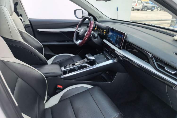 Used MG 5 Scorpio 2022 1.5T Luxury Edition Interior 4