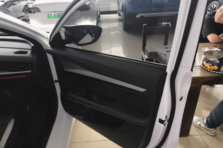 Used MG 5 Scorpio 2022 1.5T Trophy Sport Luxurious Edition Interior 5