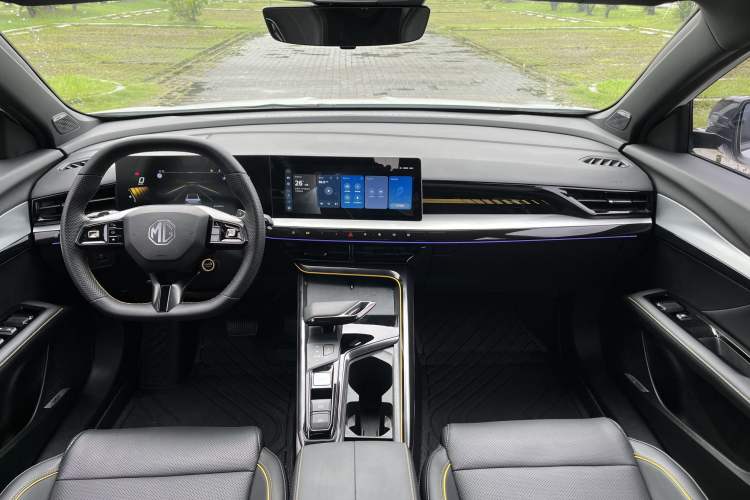 Used MG 5 Scorpio 2022 1.5T Trophy Sport Luxurious Edition Interior 5