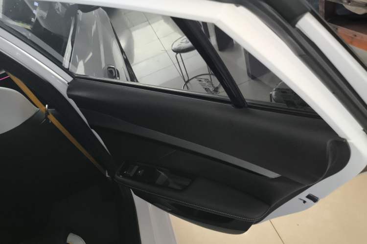 Used MG 5 Scorpio 2022 1.5T Trophy Sport Luxurious Edition Interior 6