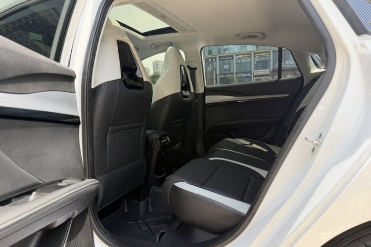 Used MG 5 Scorpio 2022 1.5T Luxury Edition Interior 6