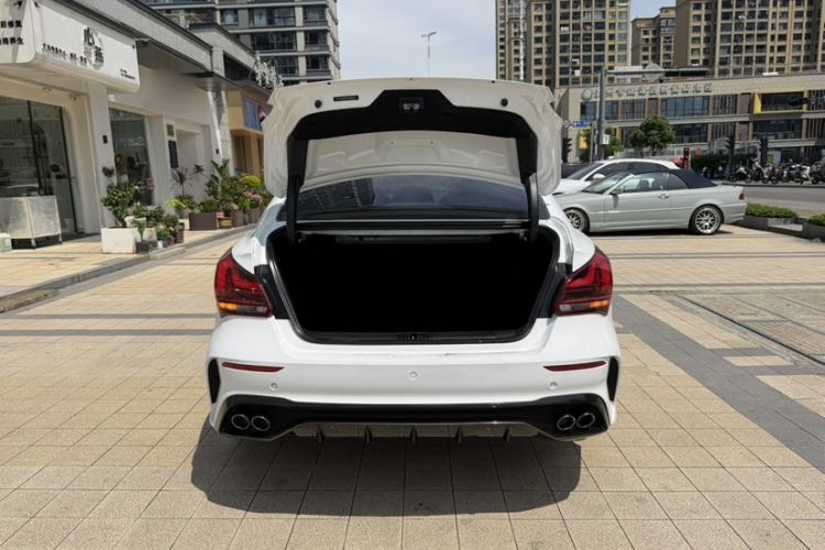 Used MG 5 Scorpio 2022 1.5T Luxury Edition Interior 8