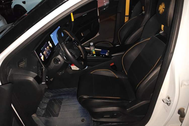 Used MG 5 Scorpio 2022 1.5T Luxury Edition Left Front Seat