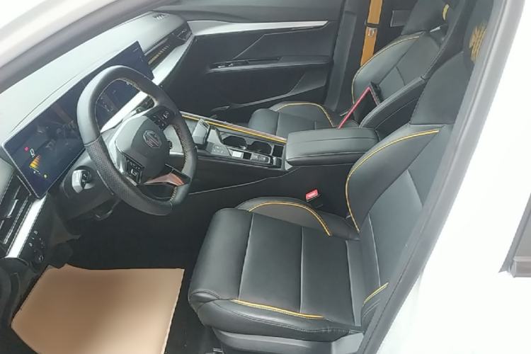 Used MG 5 Scorpio 2022 1.5T Trophy Sport Luxurious Edition Left Front Seat