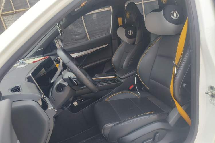 Used MG 5 Scorpio 2022 1.5T Trophy Sport Luxurious Edition Left Front Seat