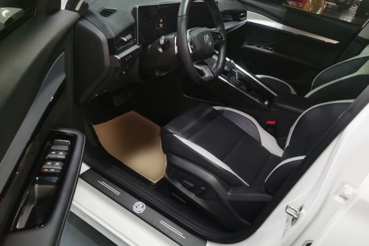 Used MG 5 Scorpio 2022 1.5T Luxury Edition Left Front Seat