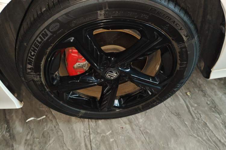 Used MG 5 Scorpio 2022 1.5T Trophy Sport Flagship Edition Left Front Wheel Hub