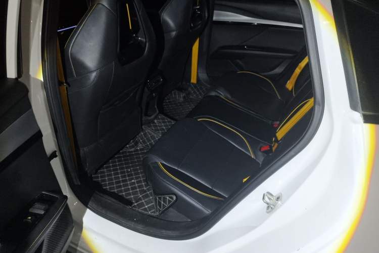 Used MG 5 Scorpio 2022 1.5T Trophy Sport Flagship Edition Left Rear Seat