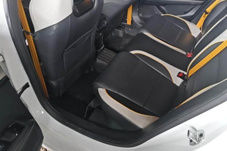 Used MG 5 Scorpio 2022 1.5T Trophy Sport Luxurious Edition Left Rear Seat