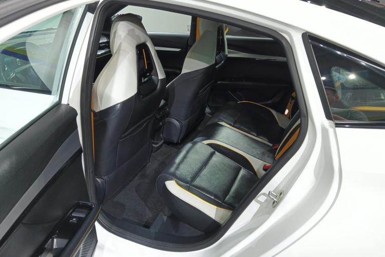 Used MG 5 Scorpio 2022 1.5T Trophy Sport Flagship Edition Left Rear Seat