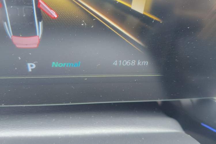 Used MG 5 Scorpio 2022 1.5T Trophy Sport Luxurious Edition Odometer Close Up