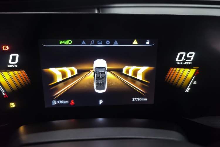 Used MG 5 Scorpio 2022 1.5T Luxury Edition Odometer Close Up