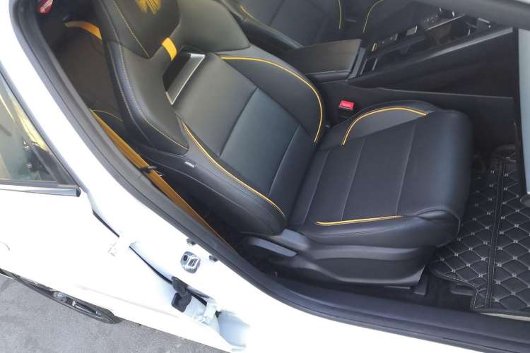 Used MG 5 Scorpio 2022 1.5T Trophy Sport Luxurious Edition Right Front Seat