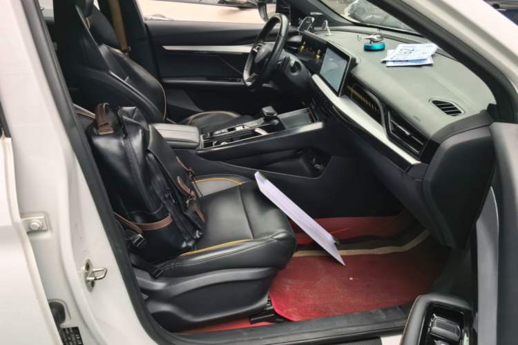 Used MG 5 Scorpio 2022 1.5T Trophy Sport Luxurious Edition Right Front Seat