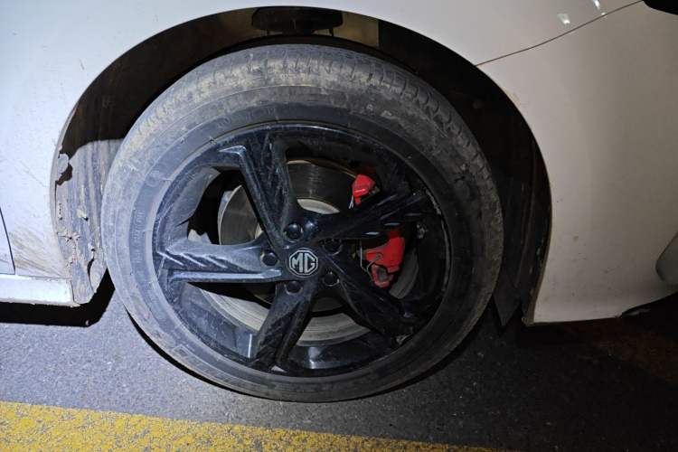 Used MG 5 Scorpio 2022 1.5T Luxury Edition Right Front Wheel Hub