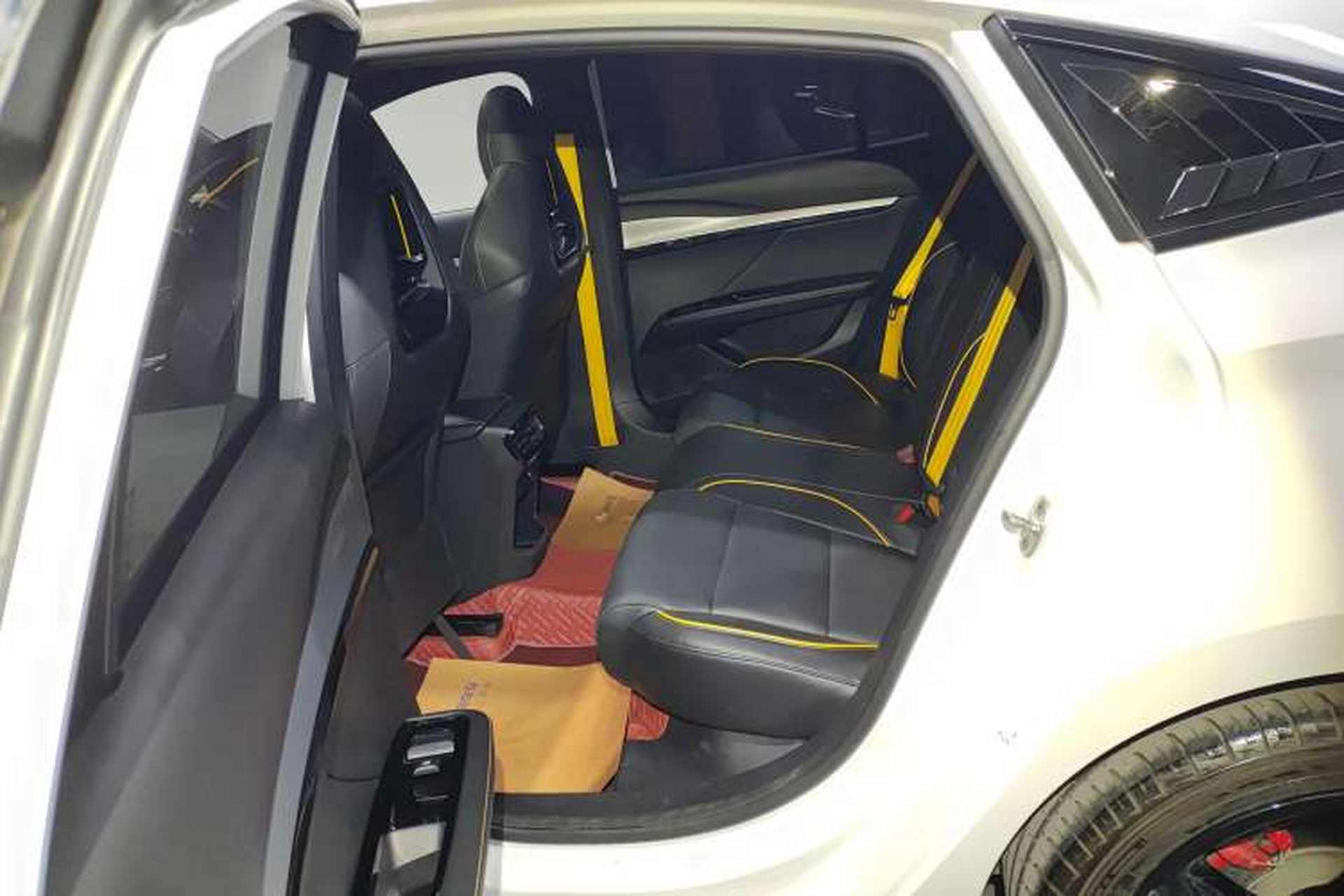 Used MG 5 Scorpio 2022 1.5T Trophy Sport Luxurious Edition Right Rear Seat