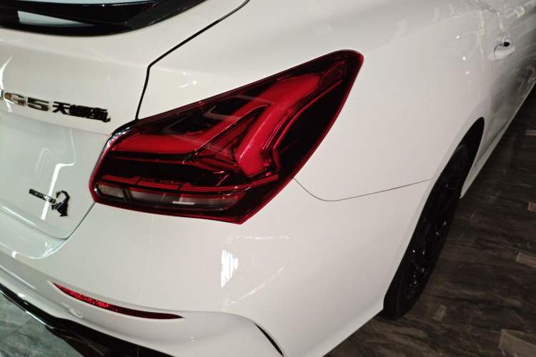Used MG 5 Scorpio 2022 1.5T Trophy Sport Flagship Edition Right Rear Taillight