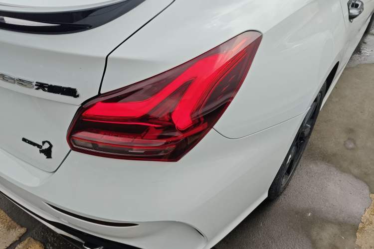 Used MG 5 Scorpio 2022 1.5T Trophy Sport Luxurious Edition Right Rear Taillight