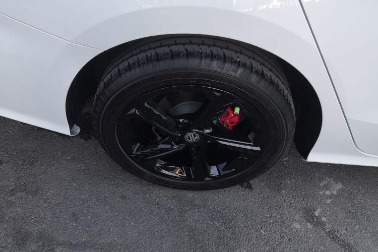 Used MG 5 Scorpio 2022 1.5T Trophy Sport Luxurious Edition Right Rear Wheel Hub