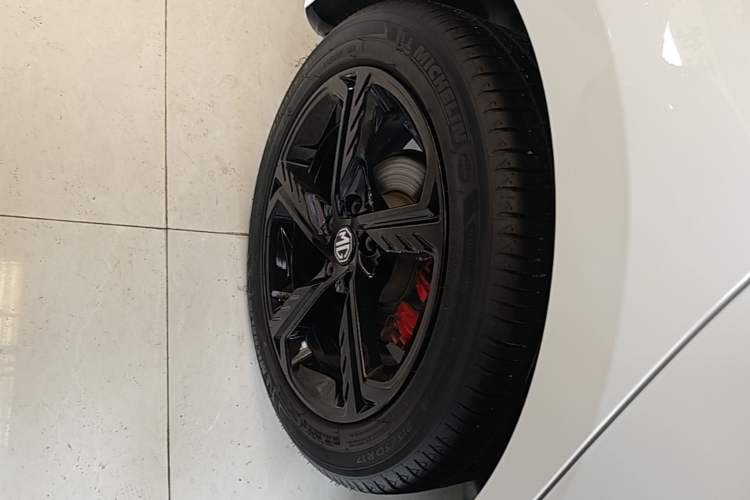 Used MG 5 Scorpio 2022 1.5T Trophy Sport Luxurious Edition Right Rear Wheel Hub