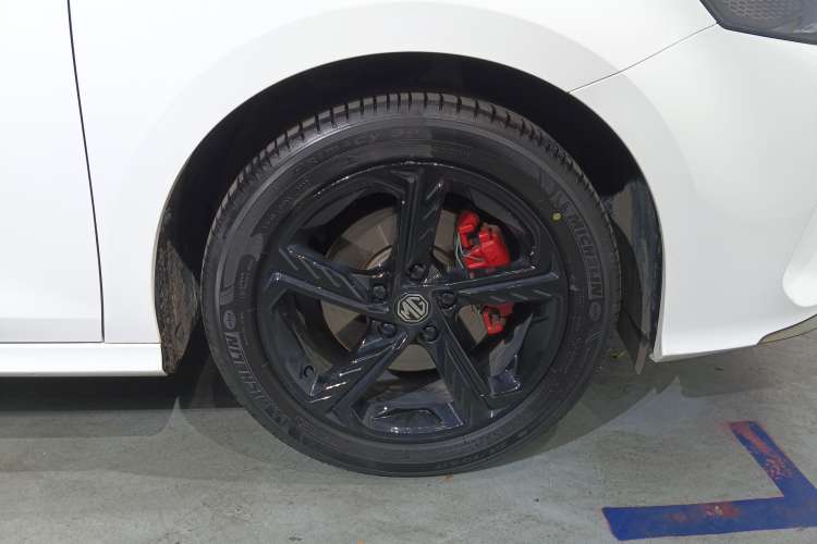 Used MG 5 Scorpio 2022 1.5T Trophy Sport Flagship Edition Right Rear Wheel Hub