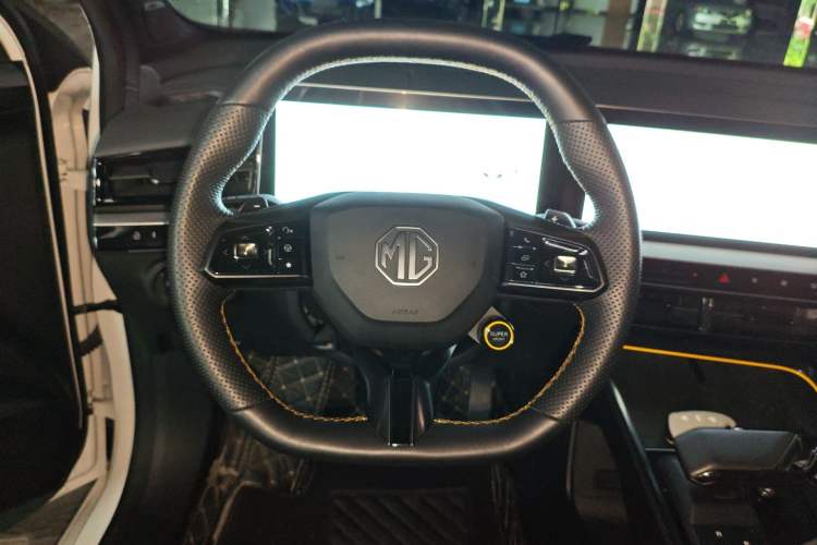 Used MG 5 Scorpio 2022 1.5T Trophy Sport Flagship Edition Steering Wheel