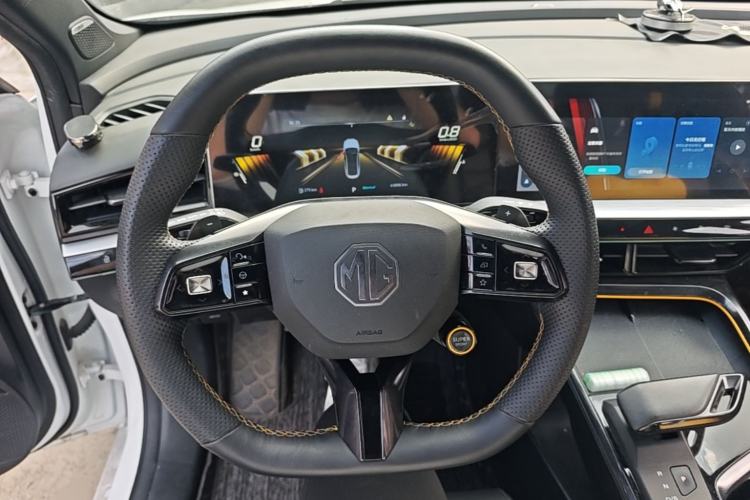 Used MG 5 Scorpio 2022 1.5T Trophy Sport Luxurious Edition Steering Wheel