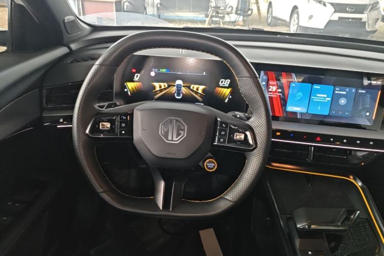 Used MG 5 Scorpio 2022 1.5T Trophy Sport Luxurious Edition Steering Wheel