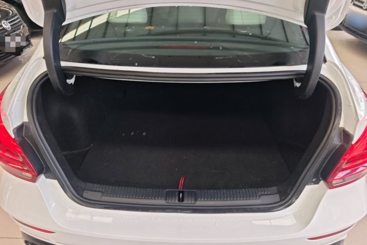 Used MG 5 Scorpio 2022 1.5T Trophy Sport Flagship Edition Trunk