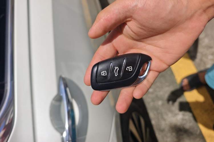 Used MG 5 Scorpio 2022 1.5T Trophy Sport Luxurious Edition Vehicle Key