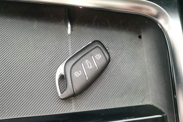 Used MG 5 Scorpio 2022 1.5T Luxury Edition Vehicle Key
