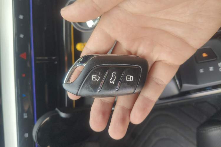 Used MG 5 Scorpio 2022 1.5T Trophy Sport Luxurious Edition Vehicle Key
