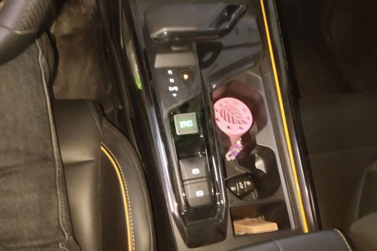 Used MG 5 Scorpio 2022 1.5T Trophy Sport Luxurious Edition Gear Lever