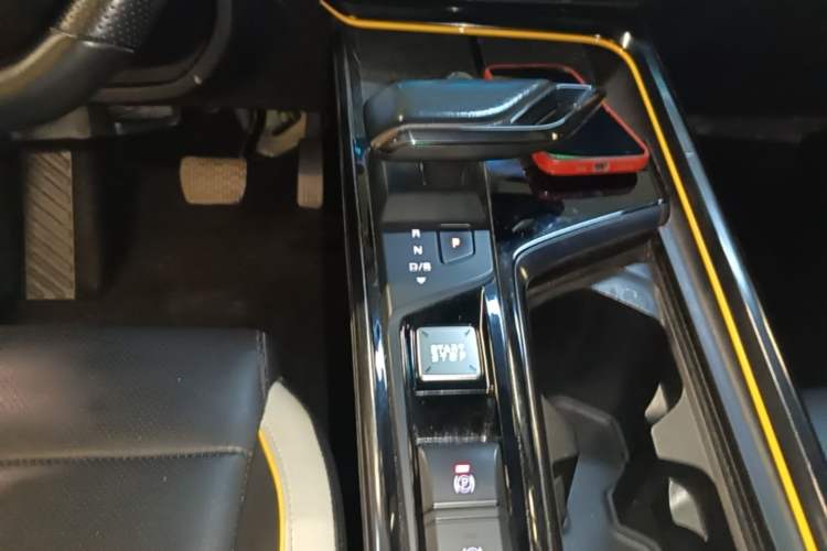 Used MG 5 Scorpio 2022 1.5T Trophy Sport Flagship Edition Gear Lever