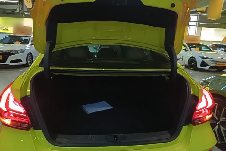 Used MG 5 Scorpio 2022 1.5T Trophy Sport Flagship Edition Trunk