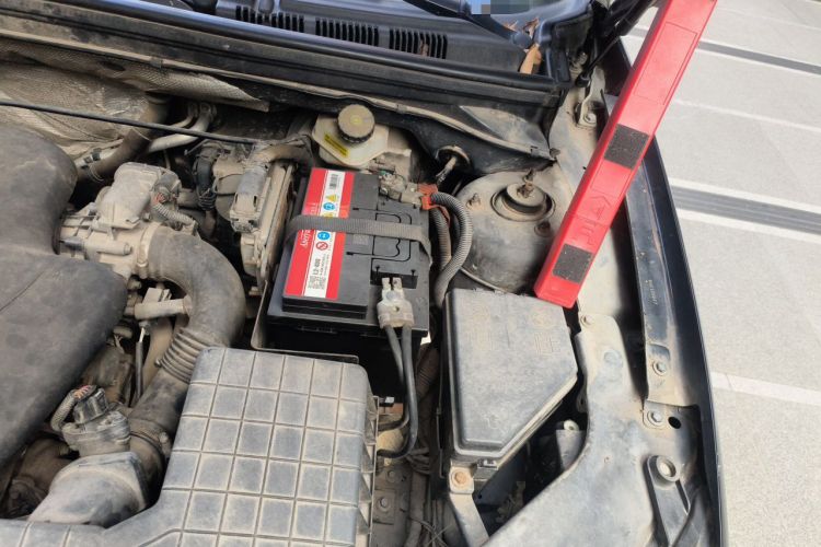 Used MG 6 2010 Hatchback 1.8T Automatic Elite Edition Engine Bay Left