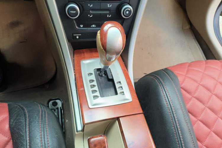 Used MG 6 2010 Hatchback 1.8T Automatic Elite Edition Gear Lever