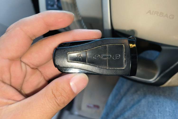 Used MG 6 2010 Hatchback 1.8T Automatic Elite Edition Vehicle Key