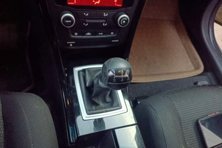 Used MG 6 2010 Hatchback 1.8L Manual - New Year Edition Gear Lever